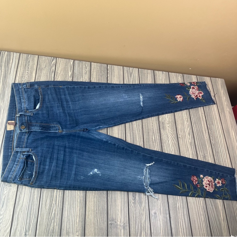 Driftwood Jackie Embroidered Jeans Women's Size 31 - Picture 5 of 16